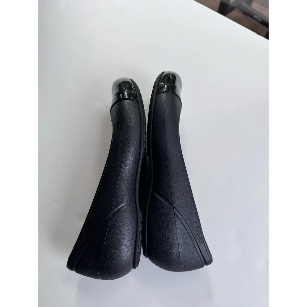 CROCS flats trendy